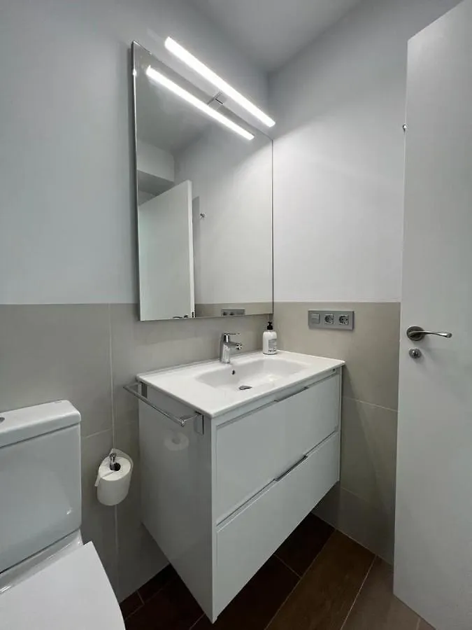 Malagueta 1 Linea De Playa Apartment Malaga